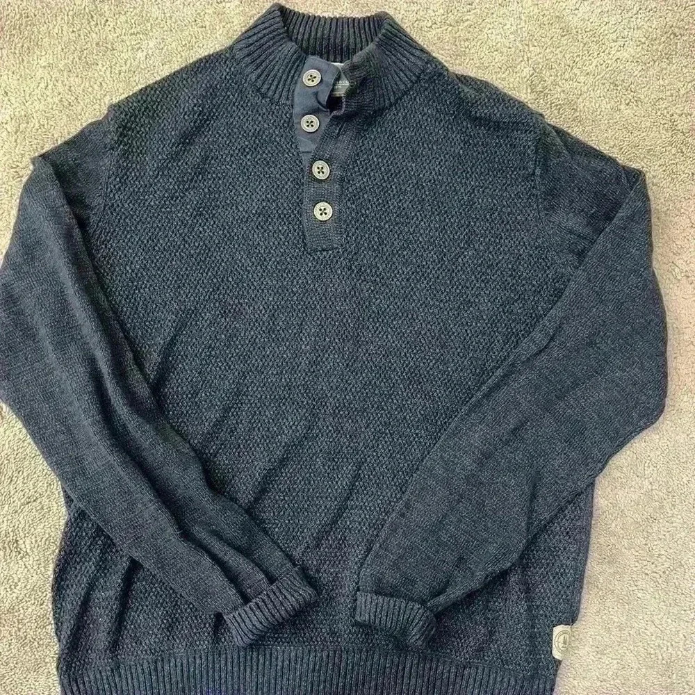 G.H. Bass & Co. XL Blue‎ pullover waffle texture button up top